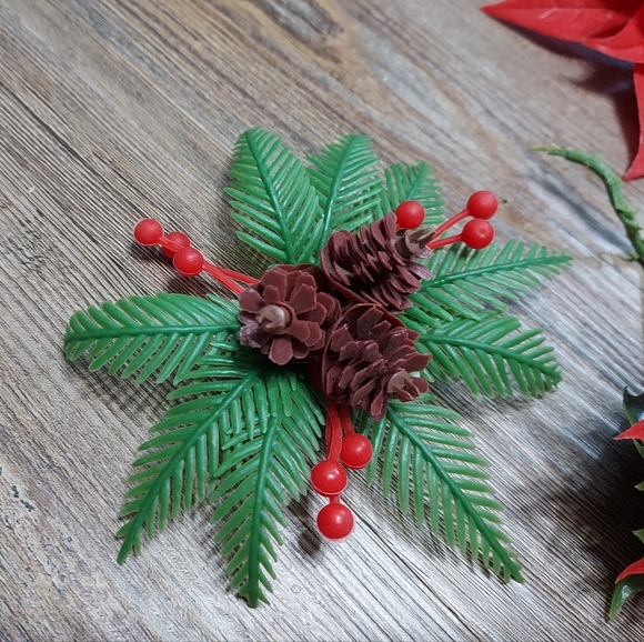 Vintage lot of MCM Christmas Greenery Picks Wreath - Picture 5 of 6